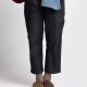 Chiara Boncompagno abbigliamento donna autunno inverno 2026 maglia collo alto e jeans caviglia blu