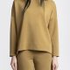 Chiara Boncompagno abbigliamento donna autunno inverno 2026 completo in maglia e cappotto con cappuccio marrone